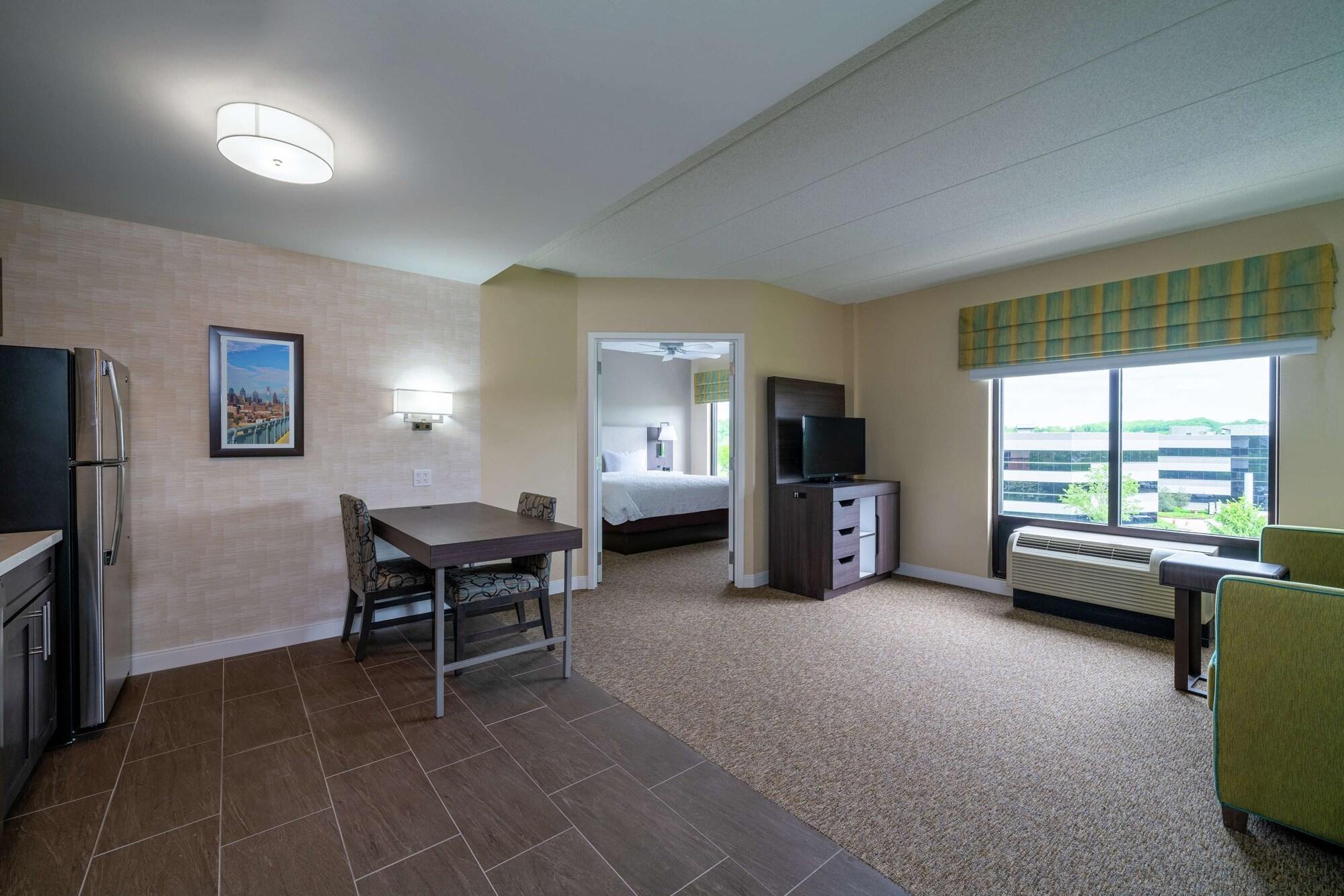 Hampton Inn & Suites Valley Forge/Oaks Phoenixville Exterior photo